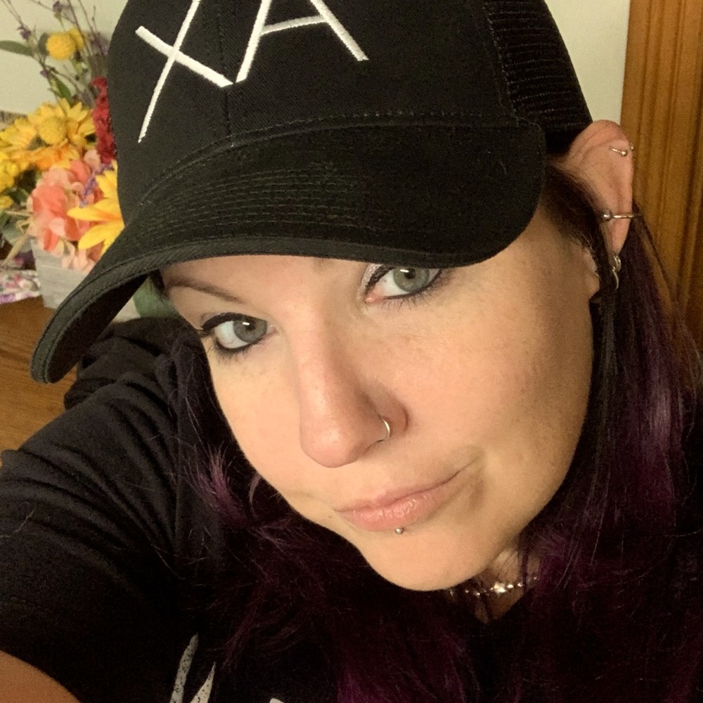 Meet your Posher, Becky